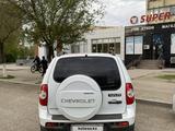 Chevrolet Niva 2012 года за 2 500 000 тг. в Актобе – фото 2