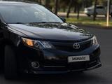 Toyota Camry 2014 года за 5 800 000 тг. в Павлодар – фото 2