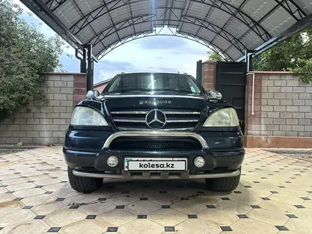 Mercedes-Benz ML 320 1999 года за 4 550 000 тг. в Шымкент – фото 2