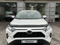 Toyota RAV4 2019 года за 14 500 000 тг. в Шымкент – фото 2