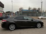 Toyota Camry 2019 года за 13 200 000 тг. в Алматы – фото 4