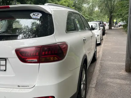 Kia Sorento 2018 года за 11 500 000 тг. в Алматы