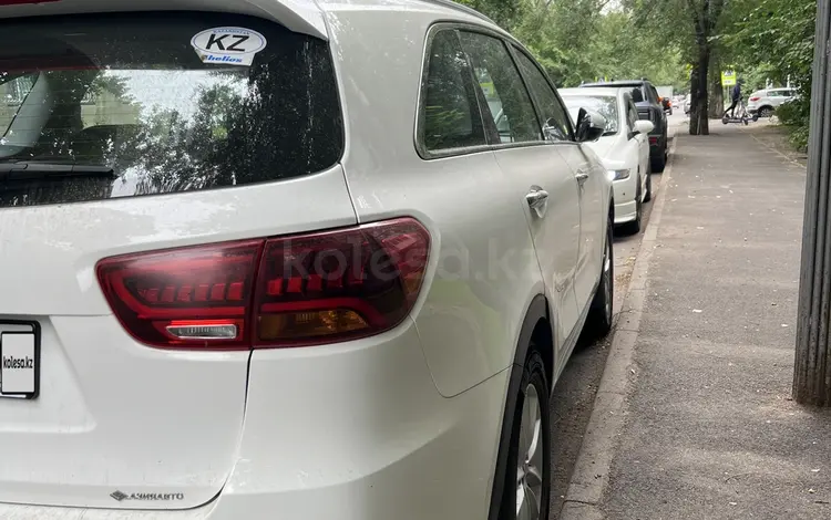 Kia Sorento 2018 года за 11 500 000 тг. в Алматы
