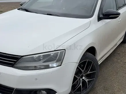 Volkswagen Jetta 2014 года за 5 500 000 тг. в Тобыл – фото 13