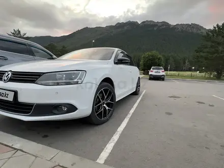 Volkswagen Jetta 2014 года за 5 500 000 тг. в Тобыл