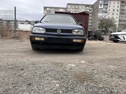 Volkswagen Golf 1994 года за 790 000 тг. в Караганда