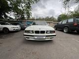 BMW 520 1991 года за 1 600 000 тг. в Алматы – фото 3