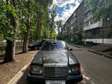 Mercedes-Benz E 200 1992 года за 1 000 000 тг. в Караганда – фото 2