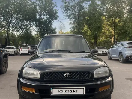 Toyota RAV4 1995 года за 3 000 000 тг. в Алматы – фото 12
