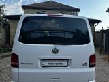 Volkswagen Multivan 2015 годаүшін15 800 000 тг. в Актобе – фото 5