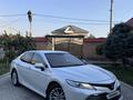 Toyota Camry 2019 года за 14 500 000 тг. в Шымкент – фото 2