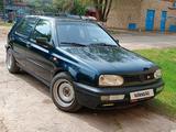 Volkswagen Golf 1996 года за 1 750 000 тг. в Уральск