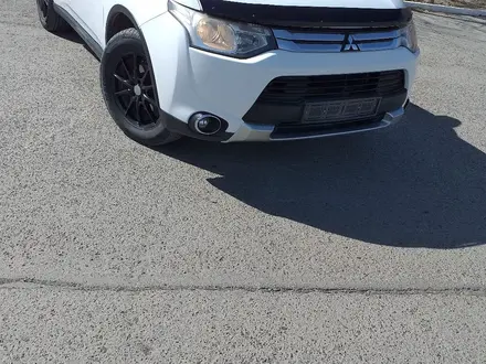 Mitsubishi Outlander 2014 года за 9 200 000 тг. в Атырау – фото 8