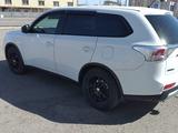 Mitsubishi Outlander 2014 года за 9 200 000 тг. в Атырау