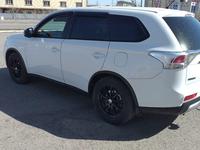 Mitsubishi Outlander 2014 годаүшін9 200 000 тг. в Атырау