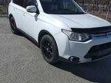 Mitsubishi Outlander 2014 года за 9 200 000 тг. в Атырау – фото 2