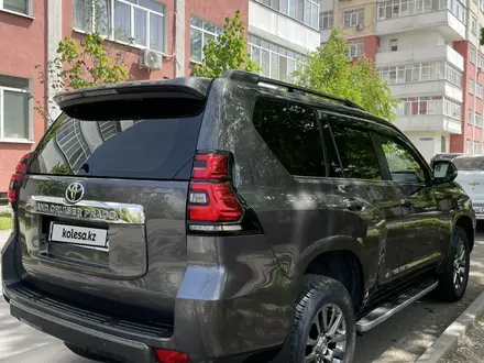 Toyota Land Cruiser Prado 2019 года за 27 900 000 тг. в Алматы – фото 7