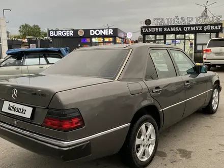 Mercedes-Benz E 230 1991 года за 1 600 000 тг. в Алматы – фото 7