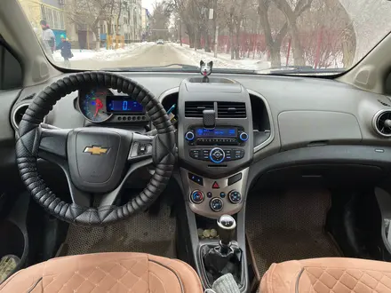 Chevrolet Aveo 2012 года за 2 700 000 тг. в Уральск – фото 3