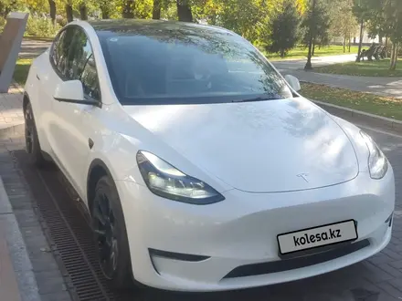 Tesla Model Y 2023 года за 18 500 000 тг. в Алматы – фото 3