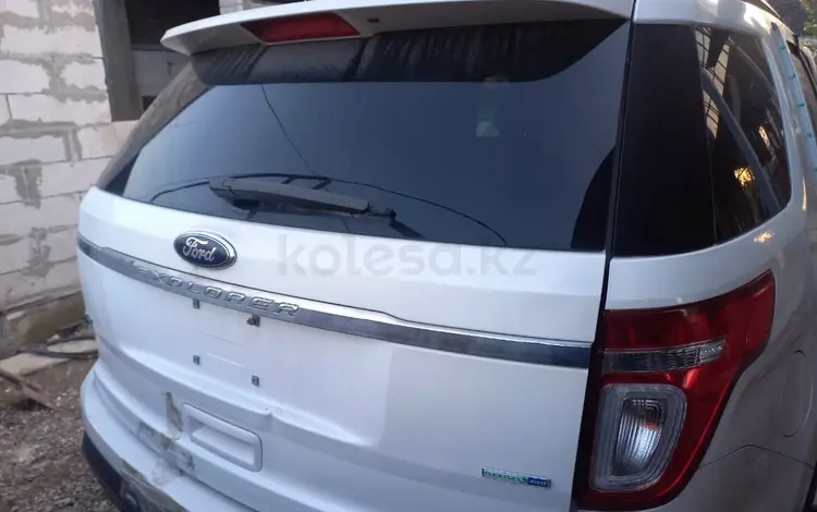 Ford Explorer 2014 годаүшін1 500 000 тг. в Алматы