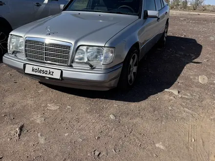 Mercedes-Benz E 320 1995 года за 3 850 000 тг. в Сатпаев