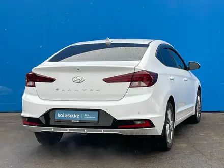 Hyundai Elantra 2019 года за 7 970 000 тг. в Алматы – фото 3