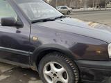 Volkswagen Golf 1992 годаfor1 000 000 тг. в Аксу