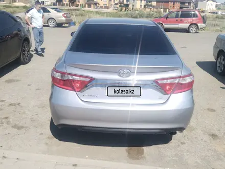 Toyota Camry 2015 года за 8 750 000 тг. в Актобе – фото 8