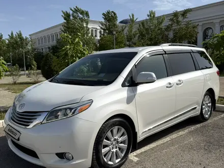 Toyota Sienna 2017 года за 11 500 000 тг. в Актау – фото 2