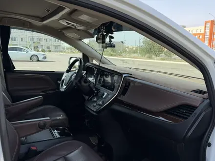 Toyota Sienna 2017 года за 11 500 000 тг. в Актау – фото 7