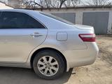 Toyota Camry 2006 года за 6 500 000 тг. в Уральск – фото 2