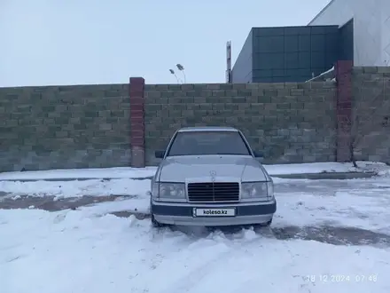 Mercedes-Benz E 230 1988 года за 550 000 тг. в Шымкент – фото 5