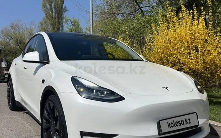 Tesla Model Y 2022 годаүшін27 000 000 тг. в Алматы