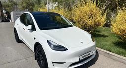 Tesla Model Y 2022 года за 26 200 000 тг. в Алматы – фото 2