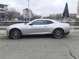 Chevrolet Camaro 2012 года за 10 000 000 тг. в Атырау – фото 2