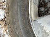 2 шины 215/60/16 с дисками Тойота за 45 000 тг. в Астана – фото 3