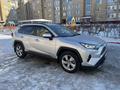 Toyota RAV4 2019 года за 15 200 000 тг. в Актобе – фото 11