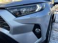 Toyota RAV4 2019 года за 15 200 000 тг. в Актобе – фото 31