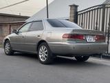 Toyota Camry 2000 года за 4 500 000 тг. в Алматы