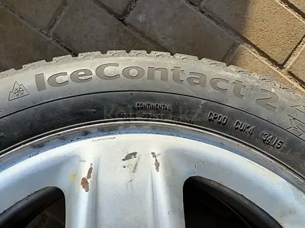 Шины 225/55 R17 — "Continental IceContact 2" (Германия), шипованн за 80 000 тг. в Астана – фото 8