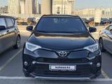 Toyota RAV4 2018 годаүшін10 000 000 тг. в Шымкент