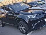 Toyota RAV4 2018 годаүшін10 000 000 тг. в Шымкент – фото 3