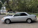 Toyota Camry 2000 годаүшін3 500 000 тг. в Тараз – фото 2