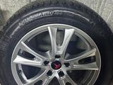 Комплект зимней резины с дисками за 220 000 тг. в Алматы