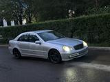 Mercedes-Benz C 320 2005 годаfor2 300 000 тг. в Астана – фото 4