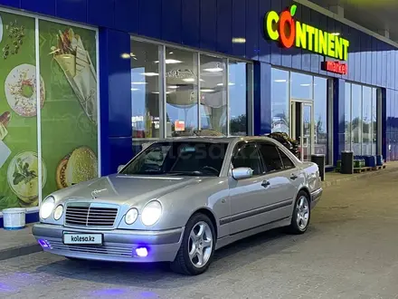 Mercedes-Benz E 280 1997 года за 4 000 000 тг. в Алматы