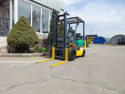 Komatsu  FG15 автомат, бензин, 1.5 тонны на 3 метра 2005 года за 3 850 000 тг. в Алматы – фото 2