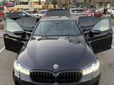 BMW 5 серия 2022 года за 27 000 000 тг. в Алматы