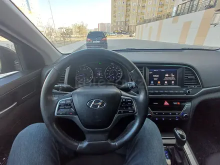 Hyundai Elantra 2018 года за 4 800 000 тг. в Актау – фото 14